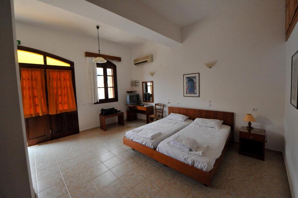 Odyssia Apartment Symi Bagian luar foto