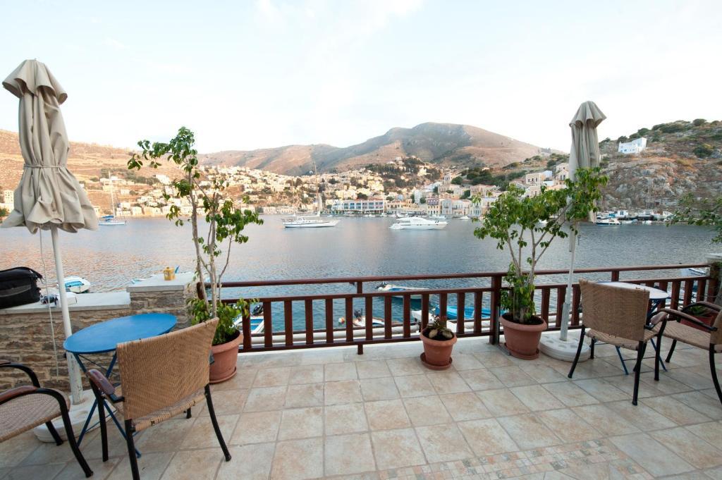 Odyssia Apartment Symi Ruang foto