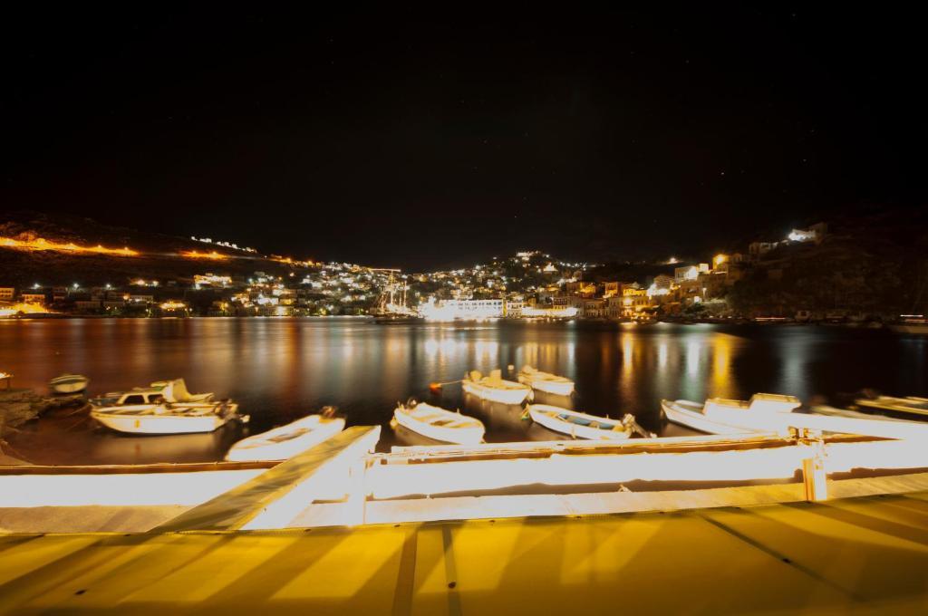 Odyssia Apartment Symi Bagian luar foto