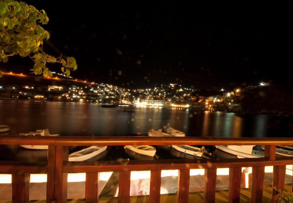 Odyssia Apartment Symi Bagian luar foto