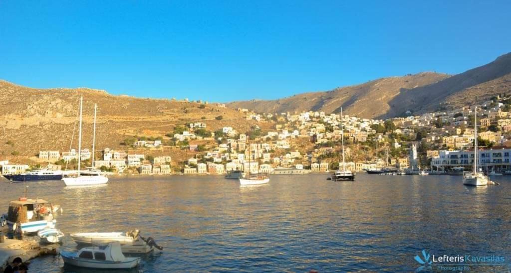 Odyssia Apartment Symi Bagian luar foto