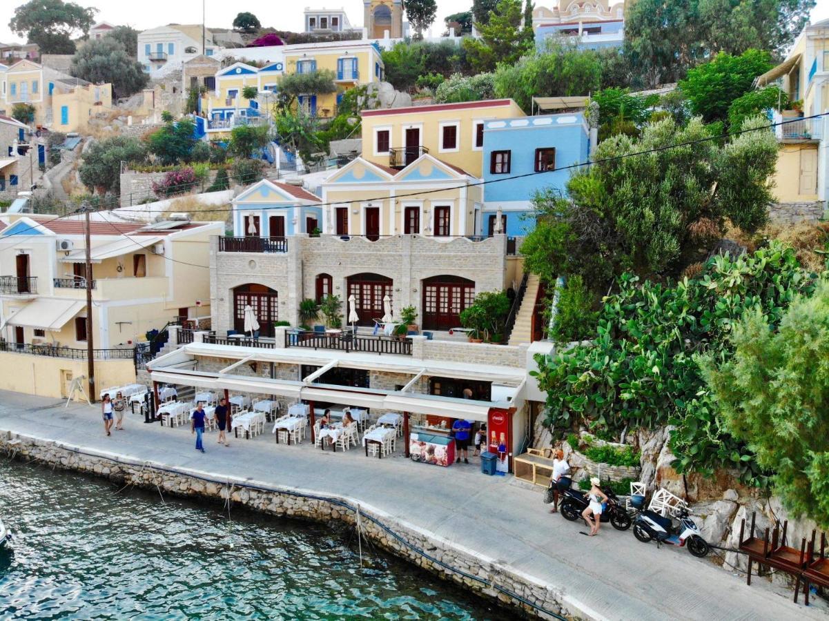 Odyssia Apartment Symi Bagian luar foto