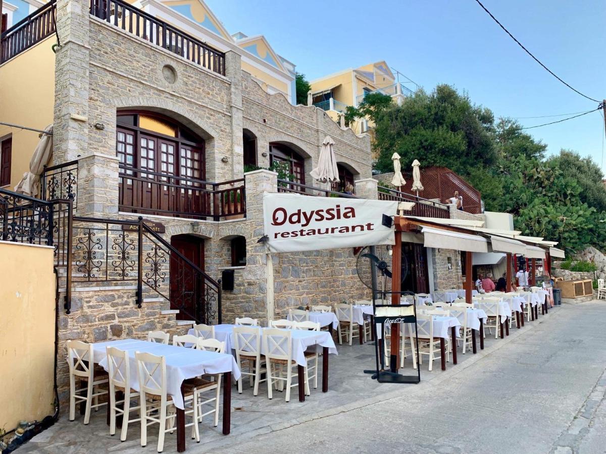 Odyssia Apartment Symi Bagian luar foto