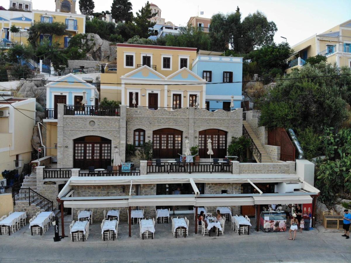 Odyssia Apartment Symi Bagian luar foto