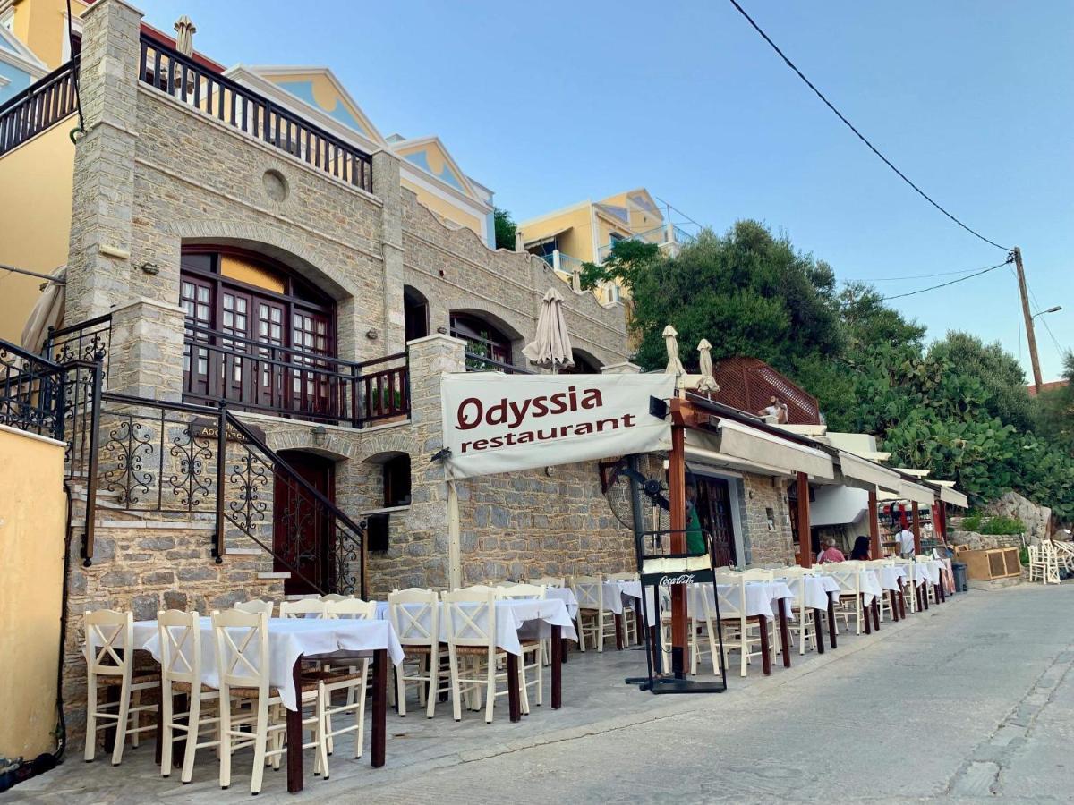 Odyssia Apartment Symi Bagian luar foto